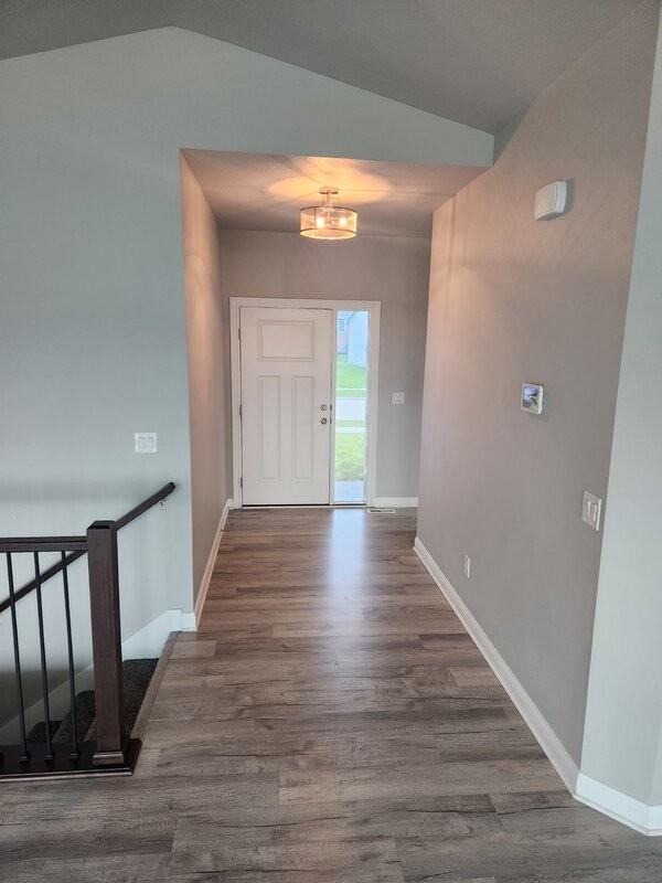 3420 Linden Dr Sw - Photo 3 of 27