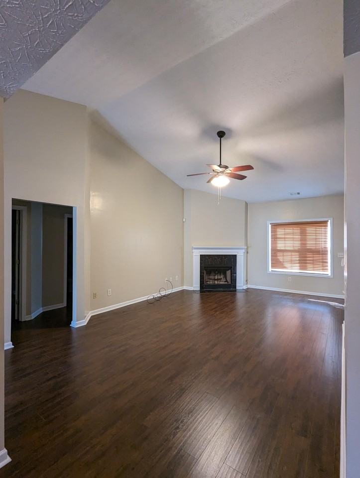 3821 Leprechaun Ct - Photo 3 of 23