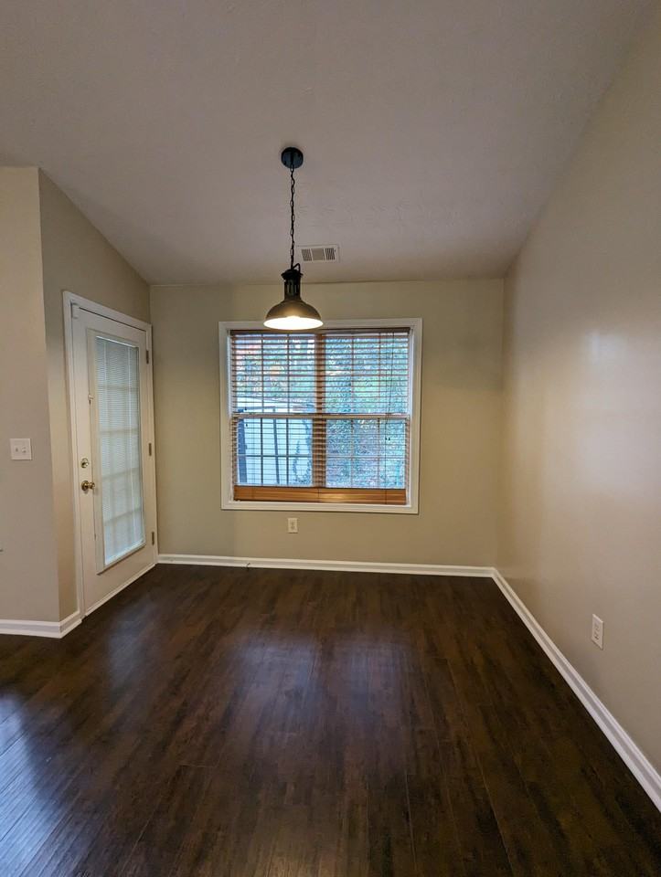 3821 Leprechaun Ct - Photo 6 of 23