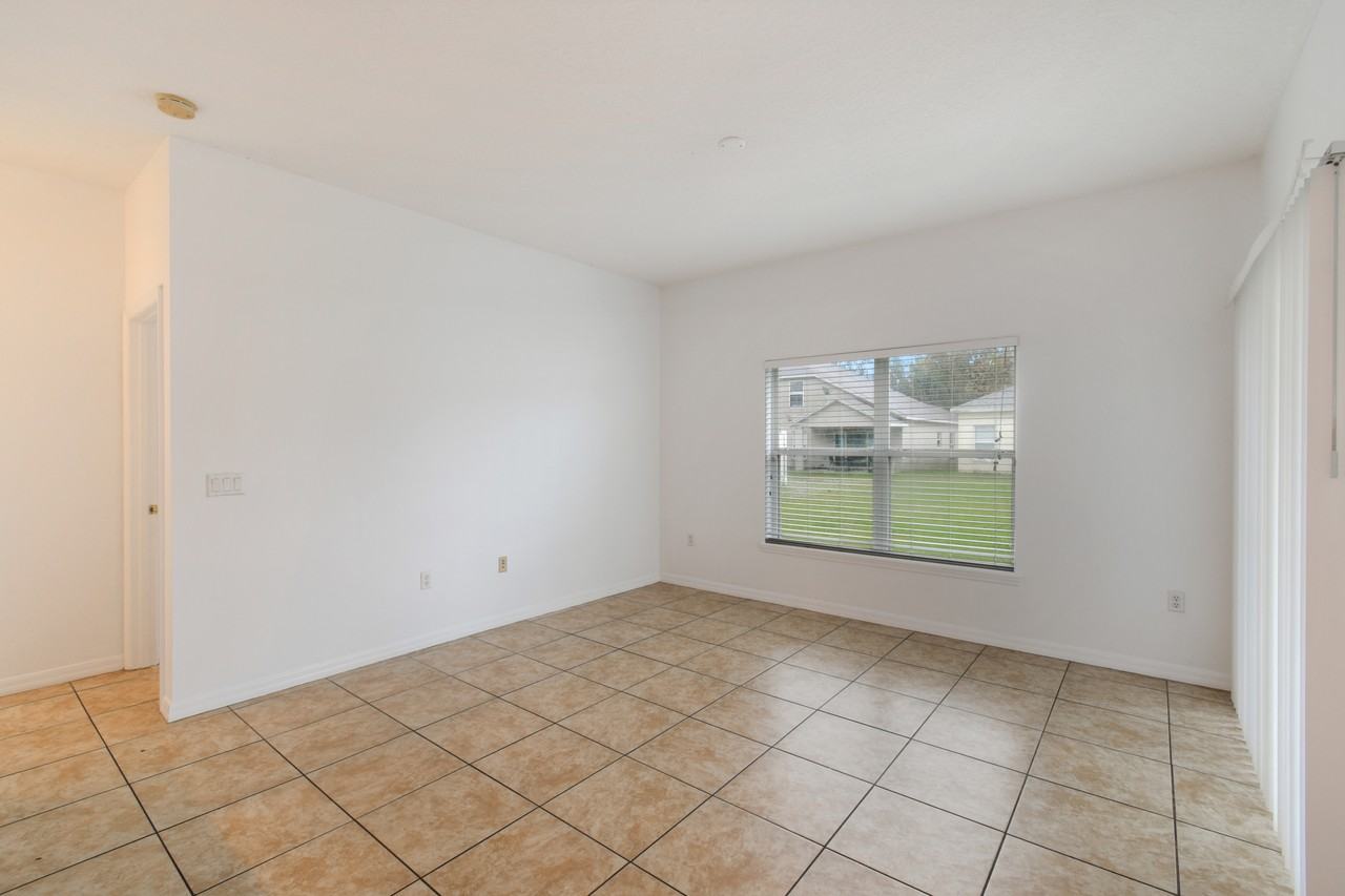 4306 Hidden Meadow Dr - Photo 4 of 15