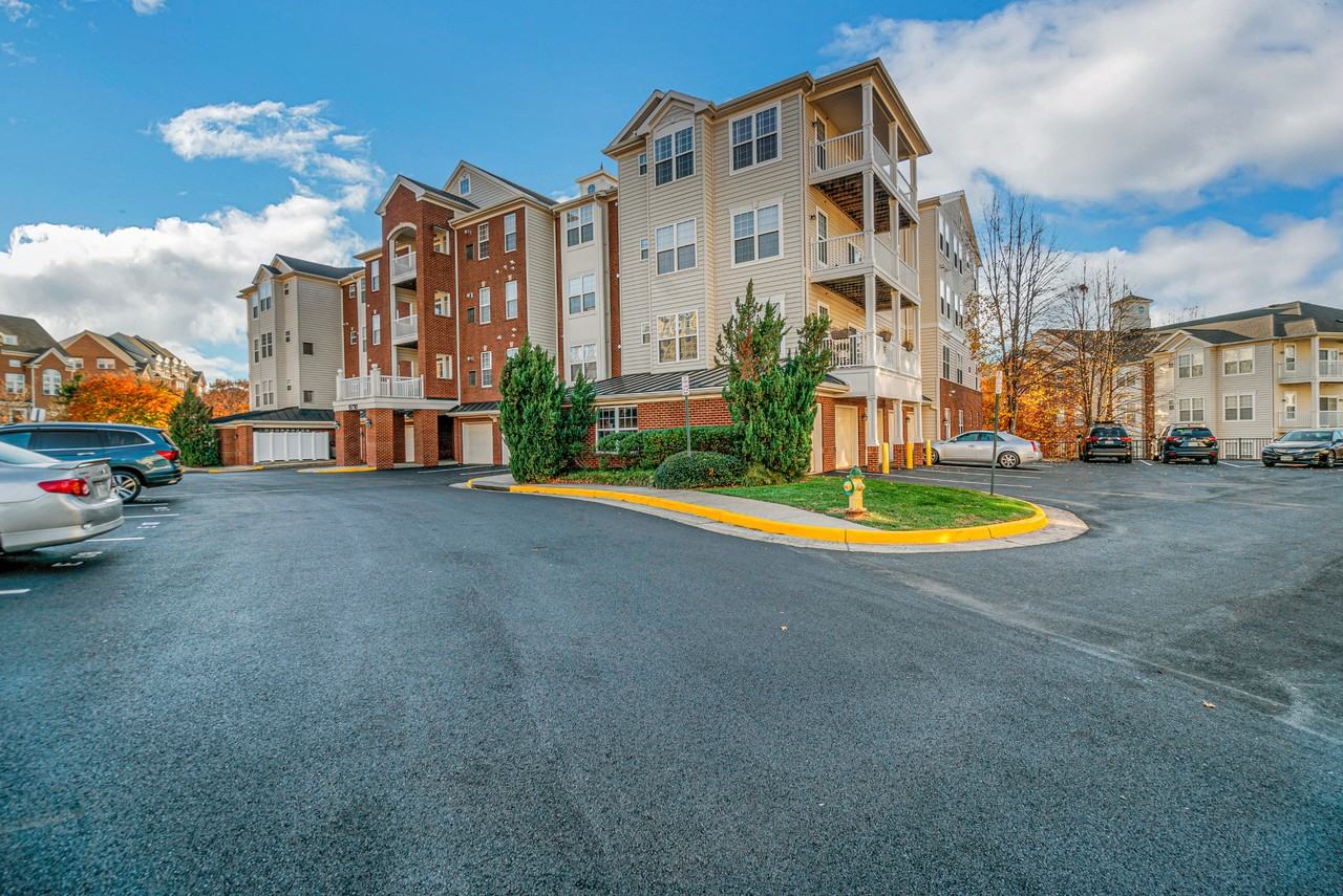 9710 Handerson Pl #401 - Photo 2 of 29