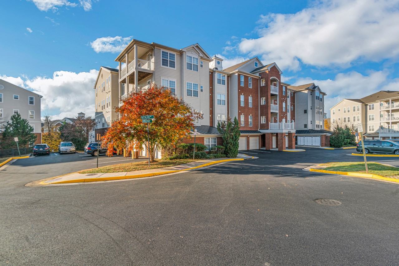 9710 Handerson Pl #401 - Photo 3 of 29