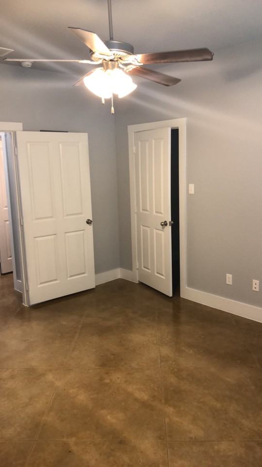 1321 South 39th Street - Photo 3 of 5