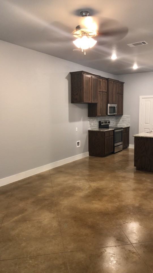 1321 South 39th Street - Photo 2 of 5