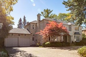 151 Highland Crescent - Photo 2 of 22