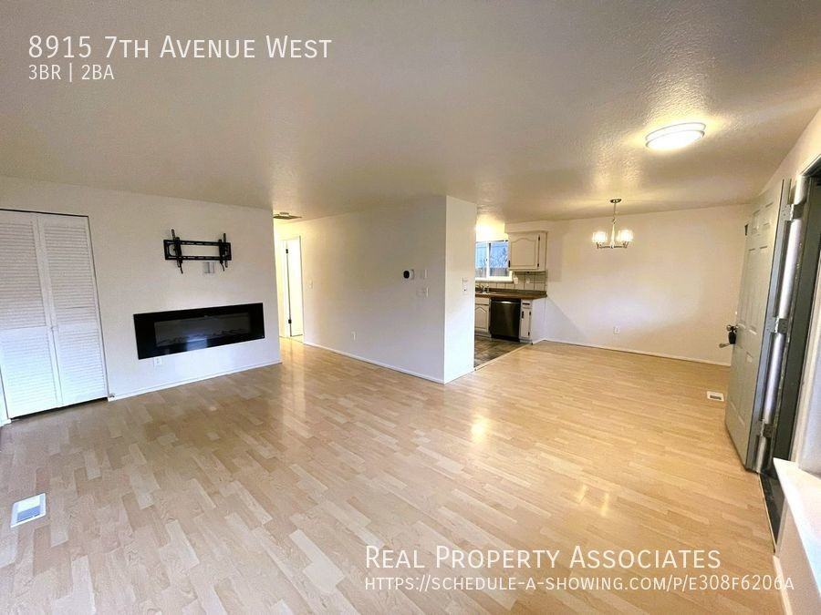 8915 7th Ave W - Photo 2 of 26