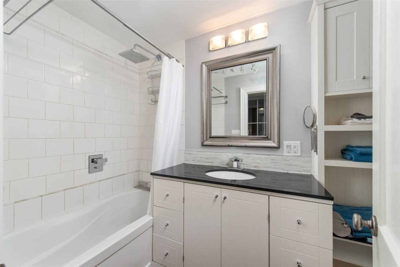 413 Strathmore Boulevard - Photo 3 of 10