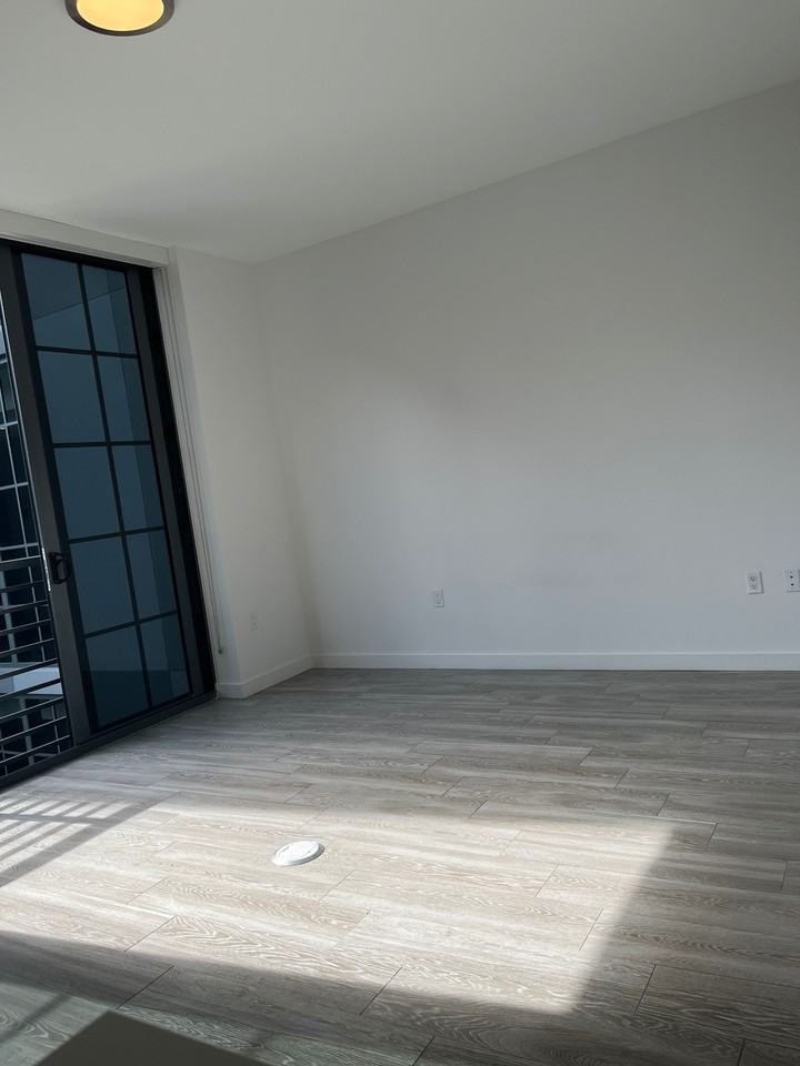 289 Northwest 23rd Street #S2 - Photo 5 of 16