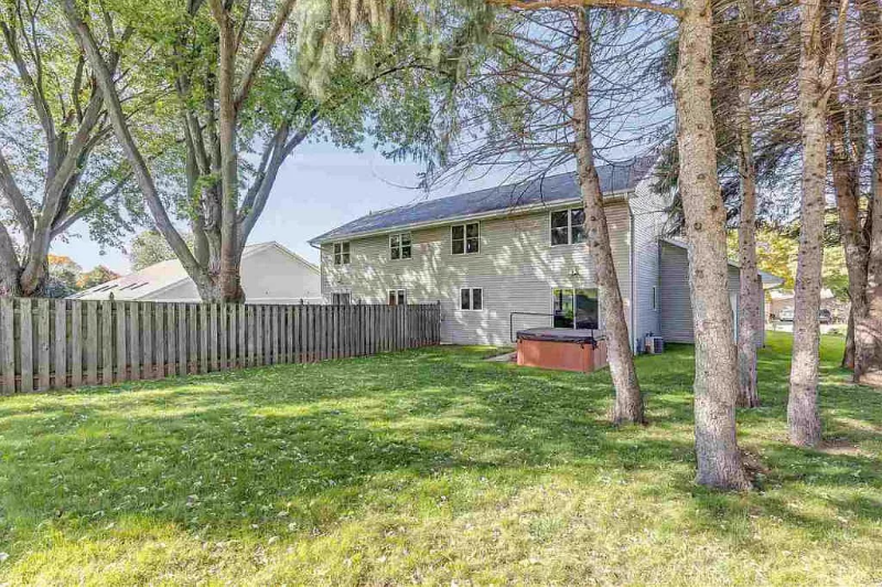 2773 Berken Ct - Photo 3 of 17