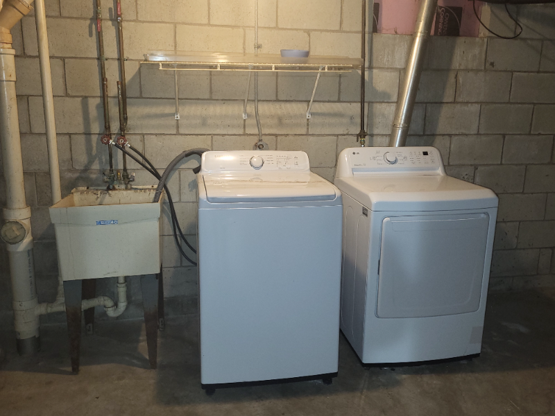 2351 N Grant Blvd - Photo 2 of 21