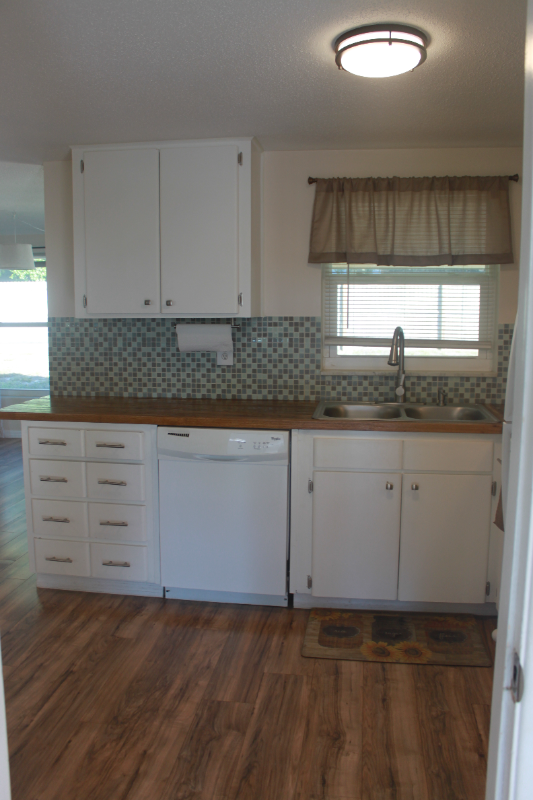 10702 Laburnum Drive - Photo 5 of 25