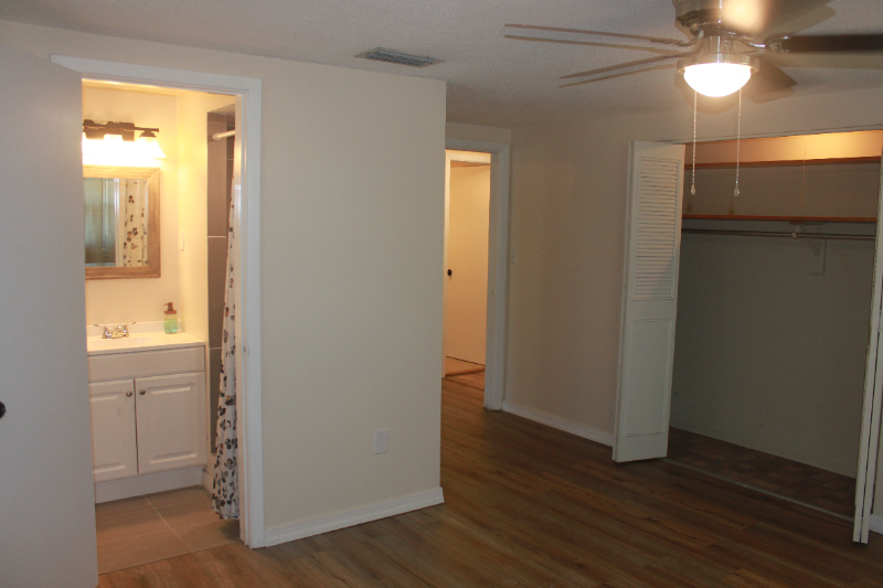 10702 Laburnum Drive - Photo 7 of 25