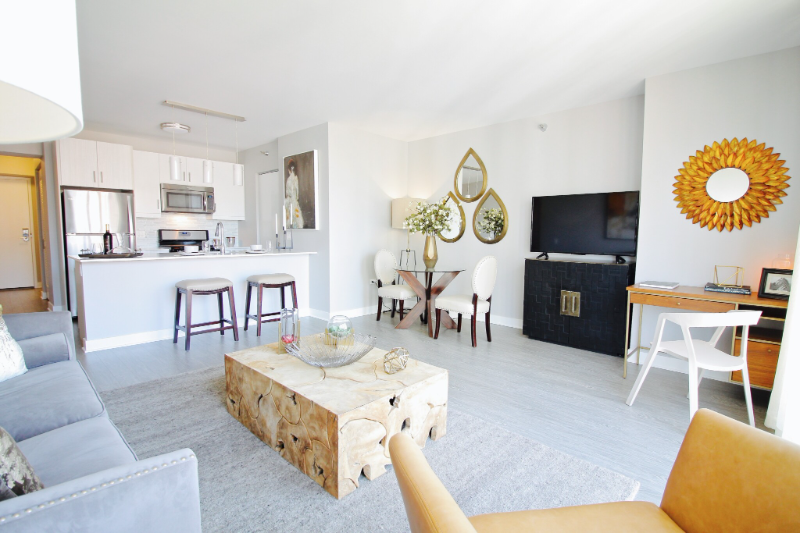 981 S State St - Photo 2 of 13