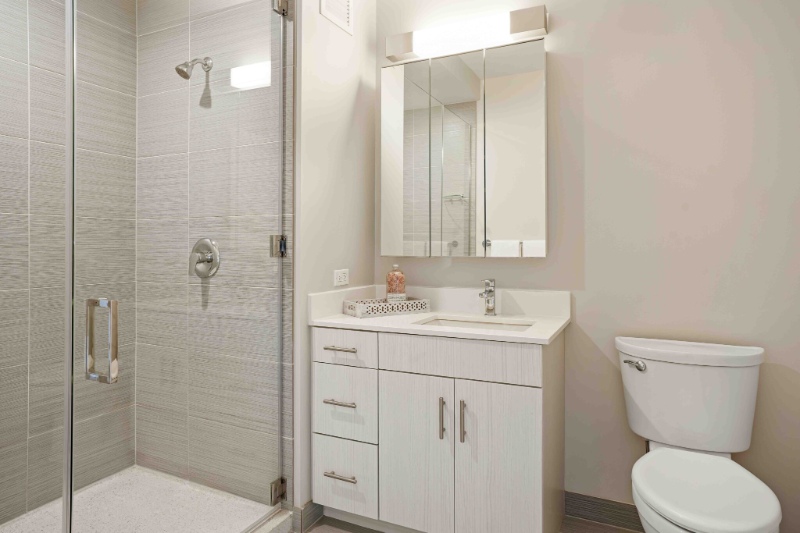 981 S State St - Photo 5 of 13