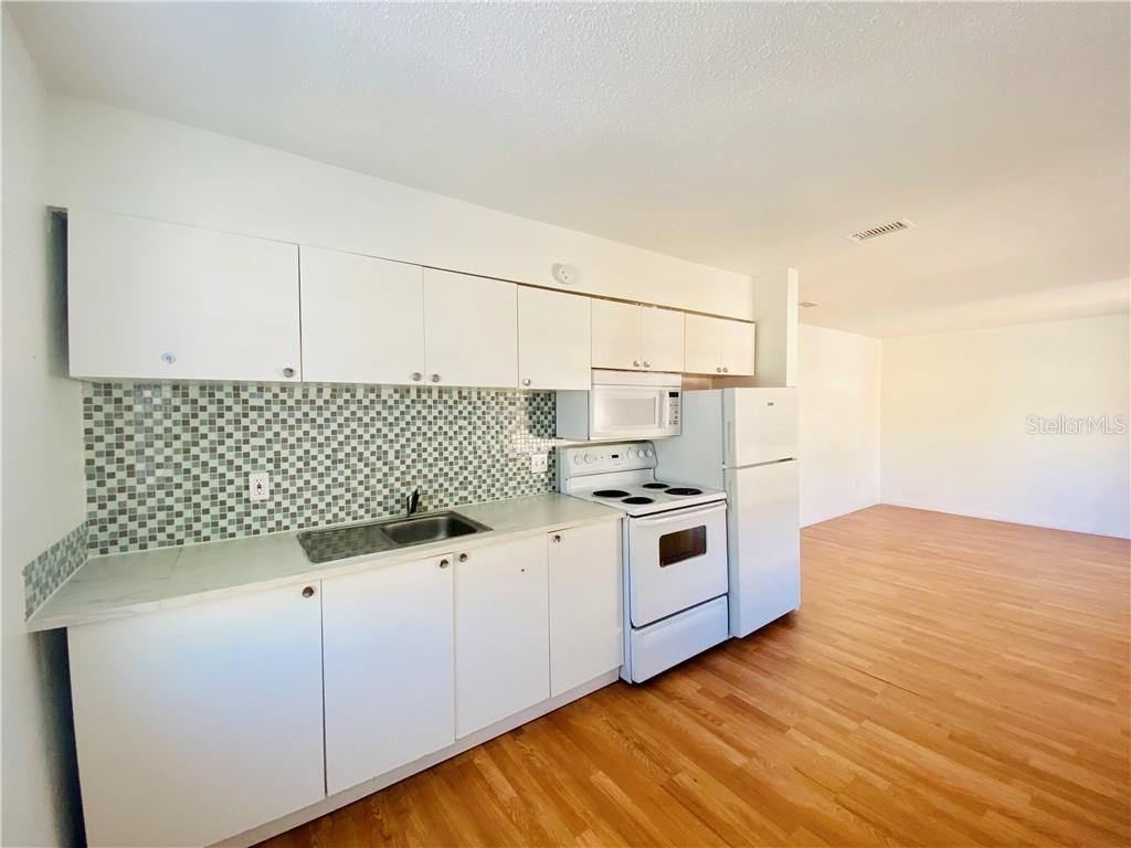 696 Michigan Avenue - 1Unit 3 #1 - Photo 3 of 13