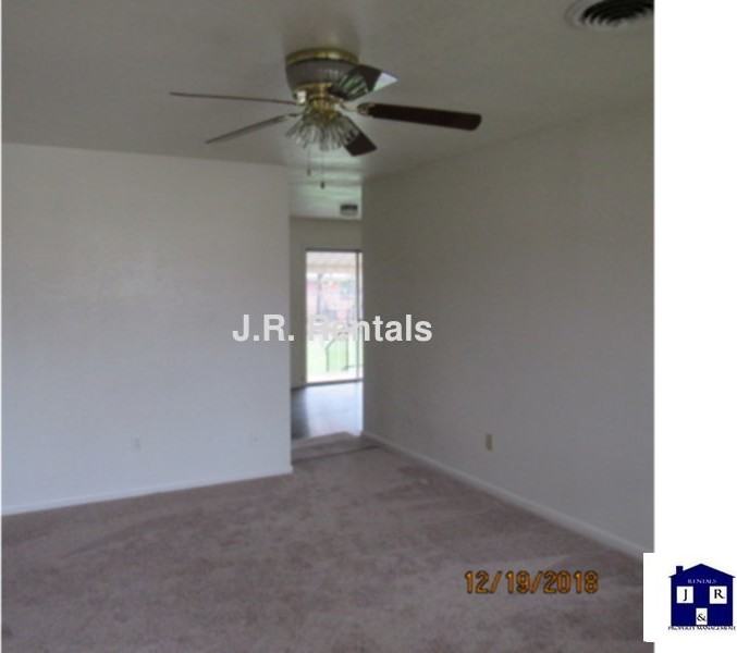 416 Nauert St - Photo 4 of 43
