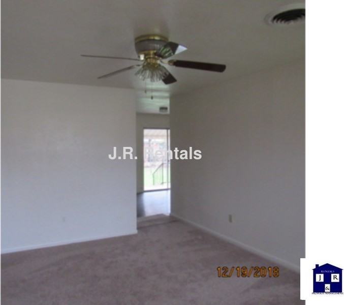 416 Nauert St - Photo 5 of 43
