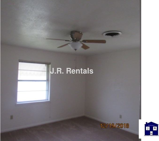 416 Nauert St - Photo 6 of 43