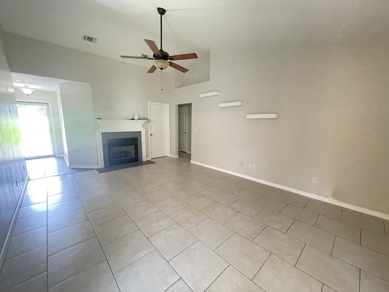 728 Riva Ridge Dr #1 - Photo 7 of 36