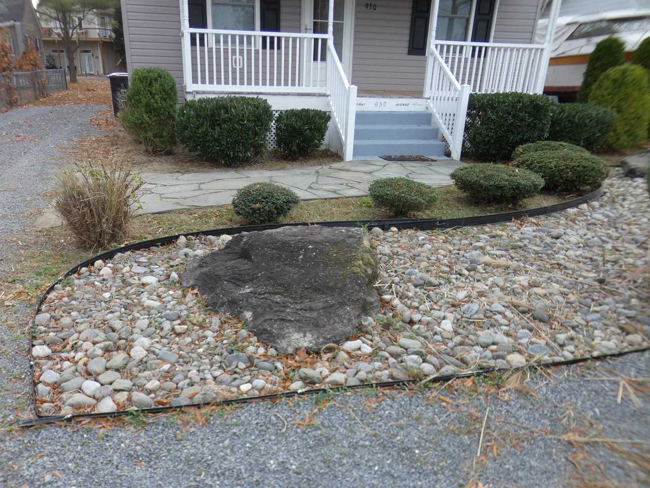 930 Bryant Avenue #1 - Photo 3 of 31