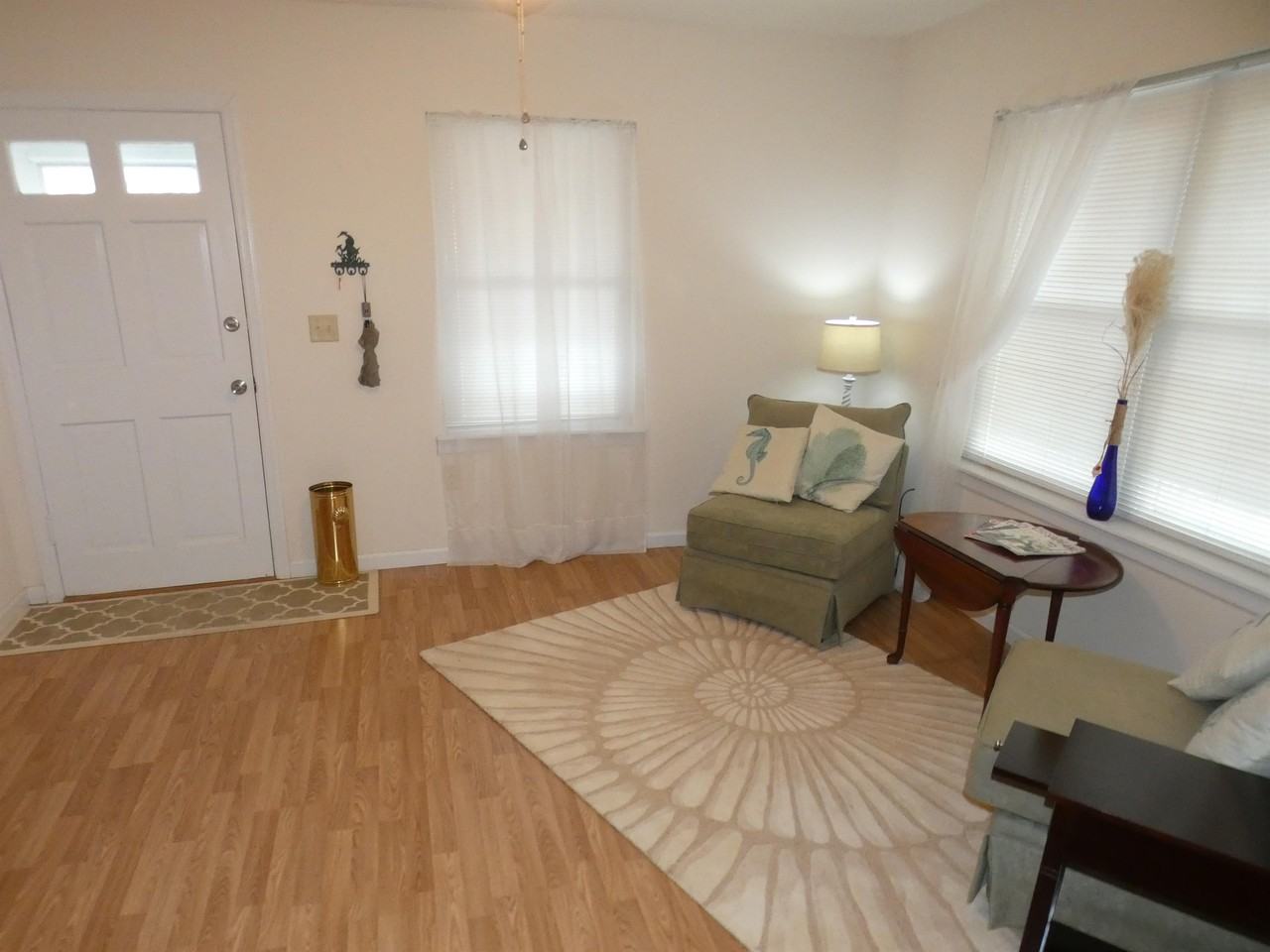 930 Bryant Avenue #1 - Photo 4 of 31