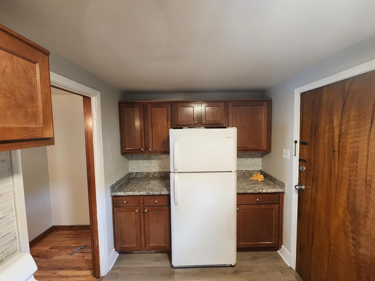 1439 Lincoln Way #D - Photo 6 of 9