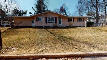 featured image of 1301 Center St #1