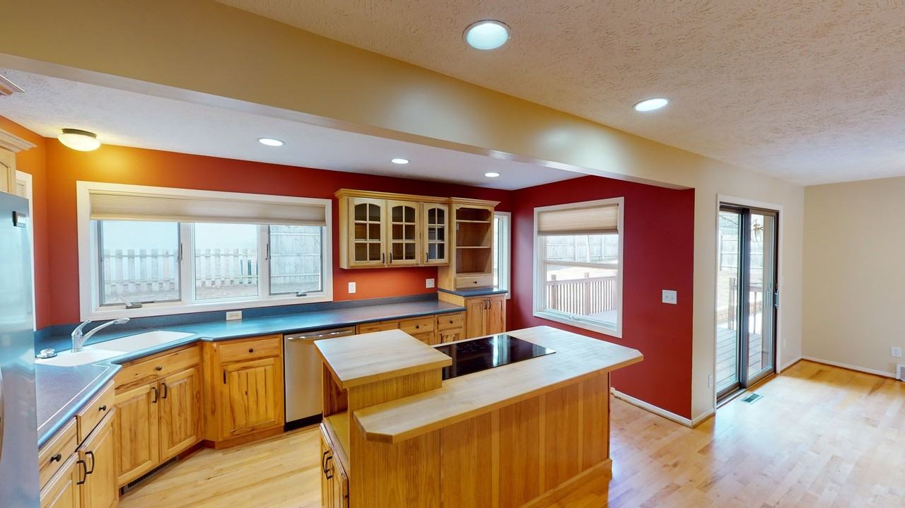 1301 Center St #1 - Photo 5 of 18