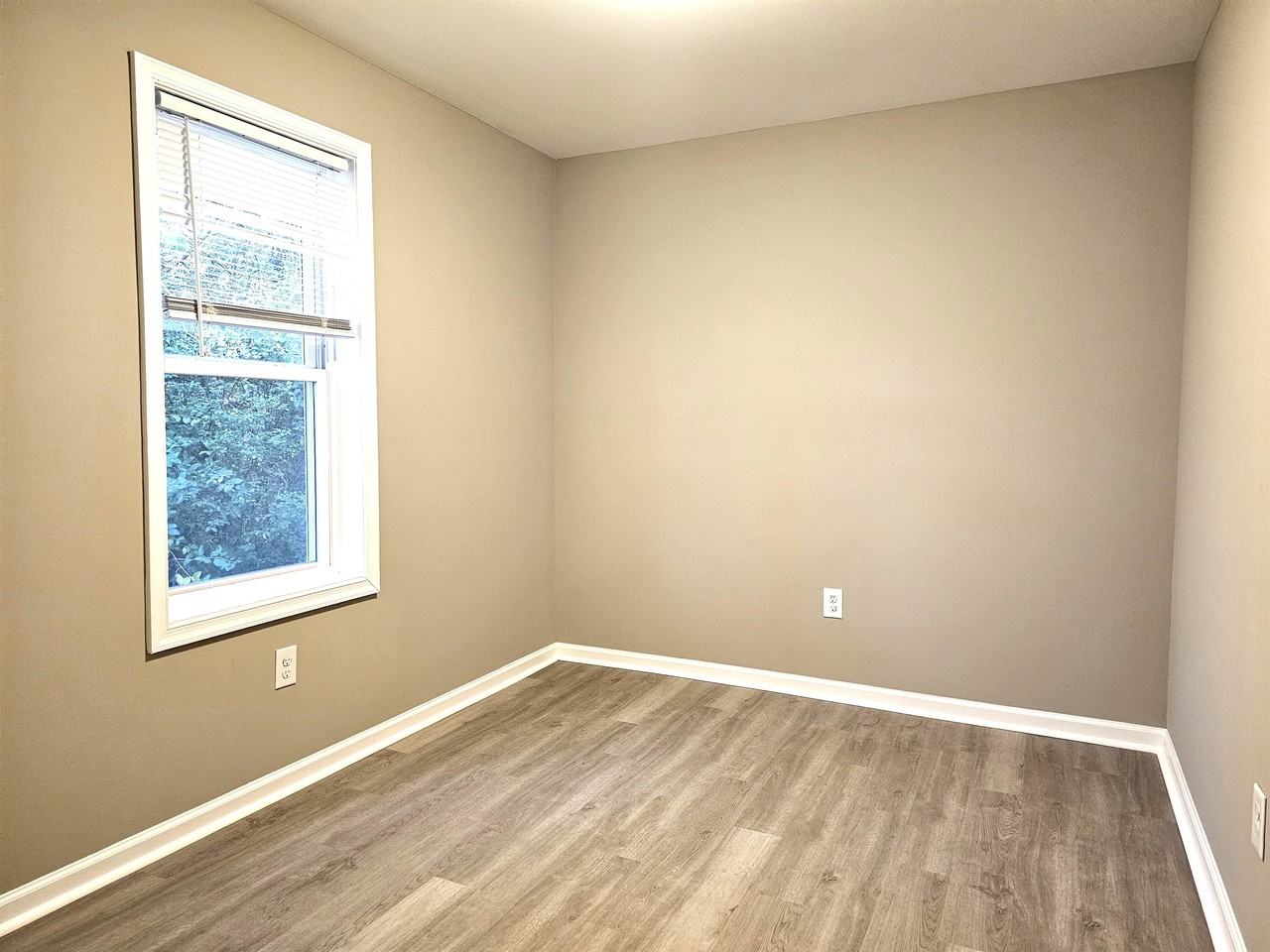 624 Priscilla St #1 - Photo 3 of 16