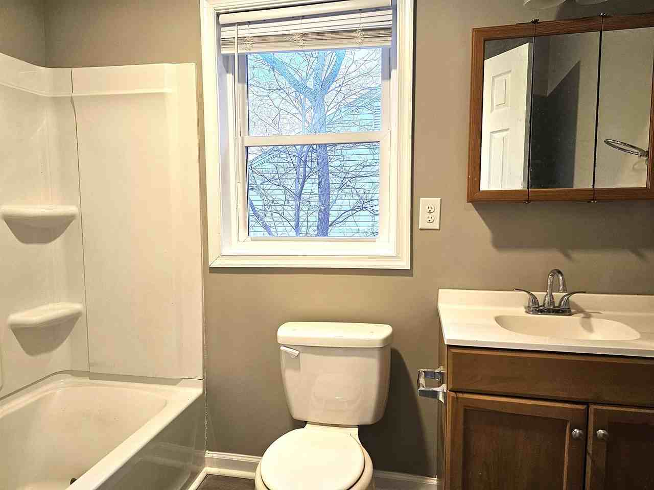 624 Priscilla St #1 - Photo 5 of 16