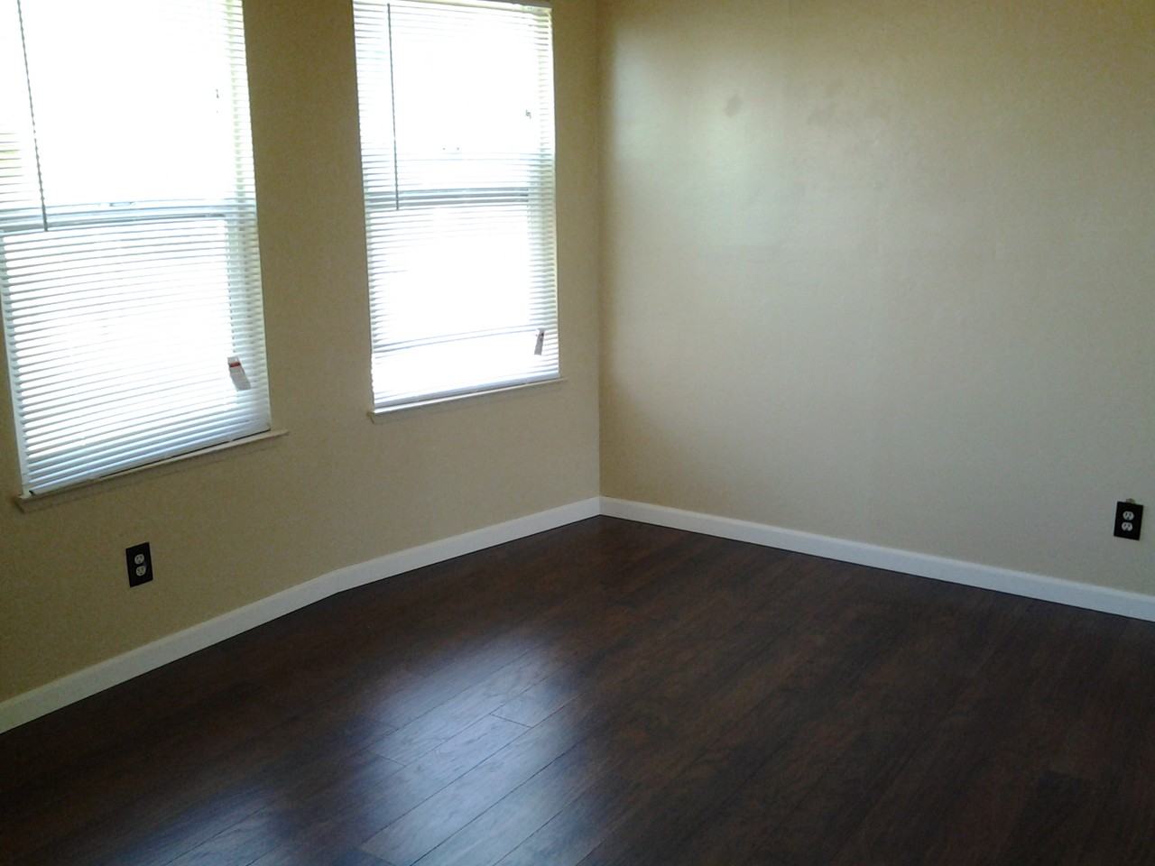 2623 Martin Luther King Jr Way #10 - Photo 3 of 11