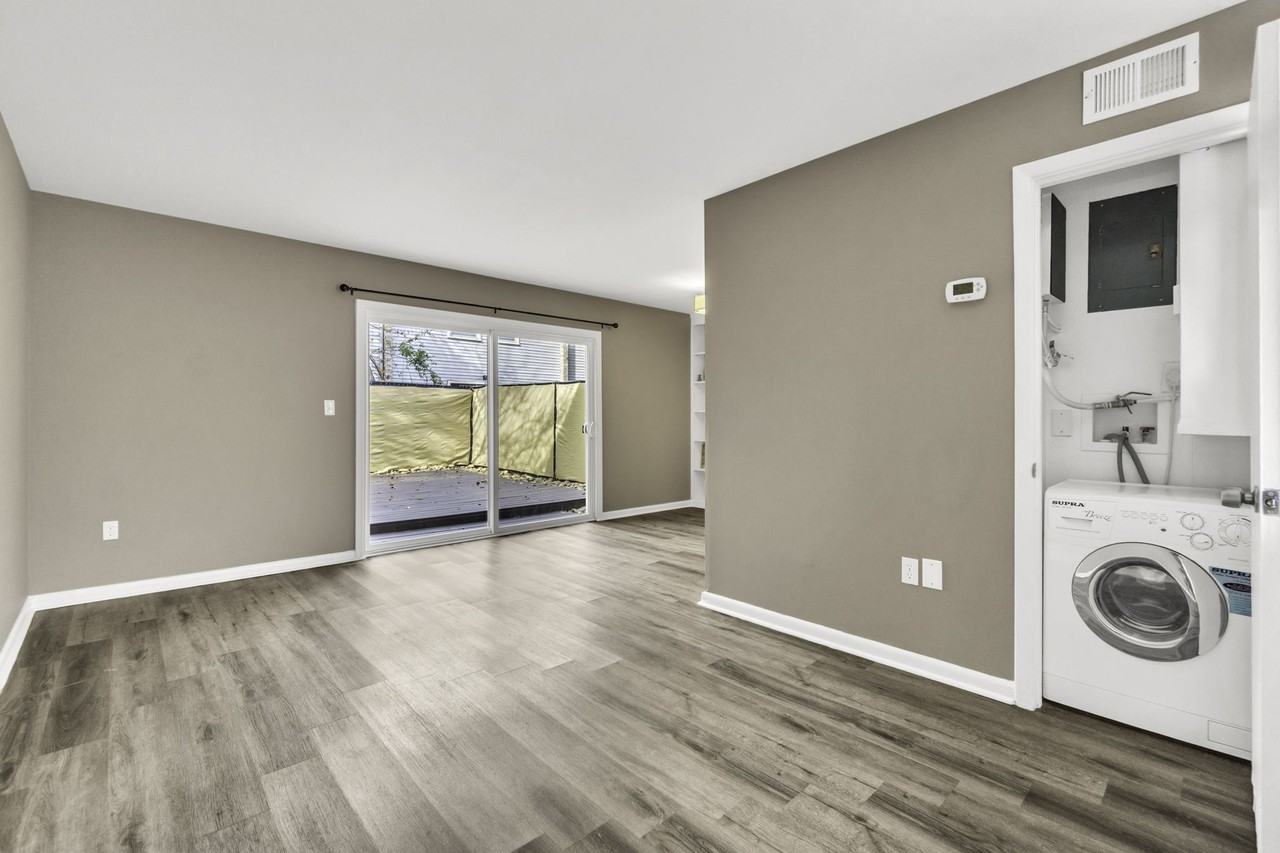 3706 East North Street - D6Unit D6 #D6 - Photo 4 of 24