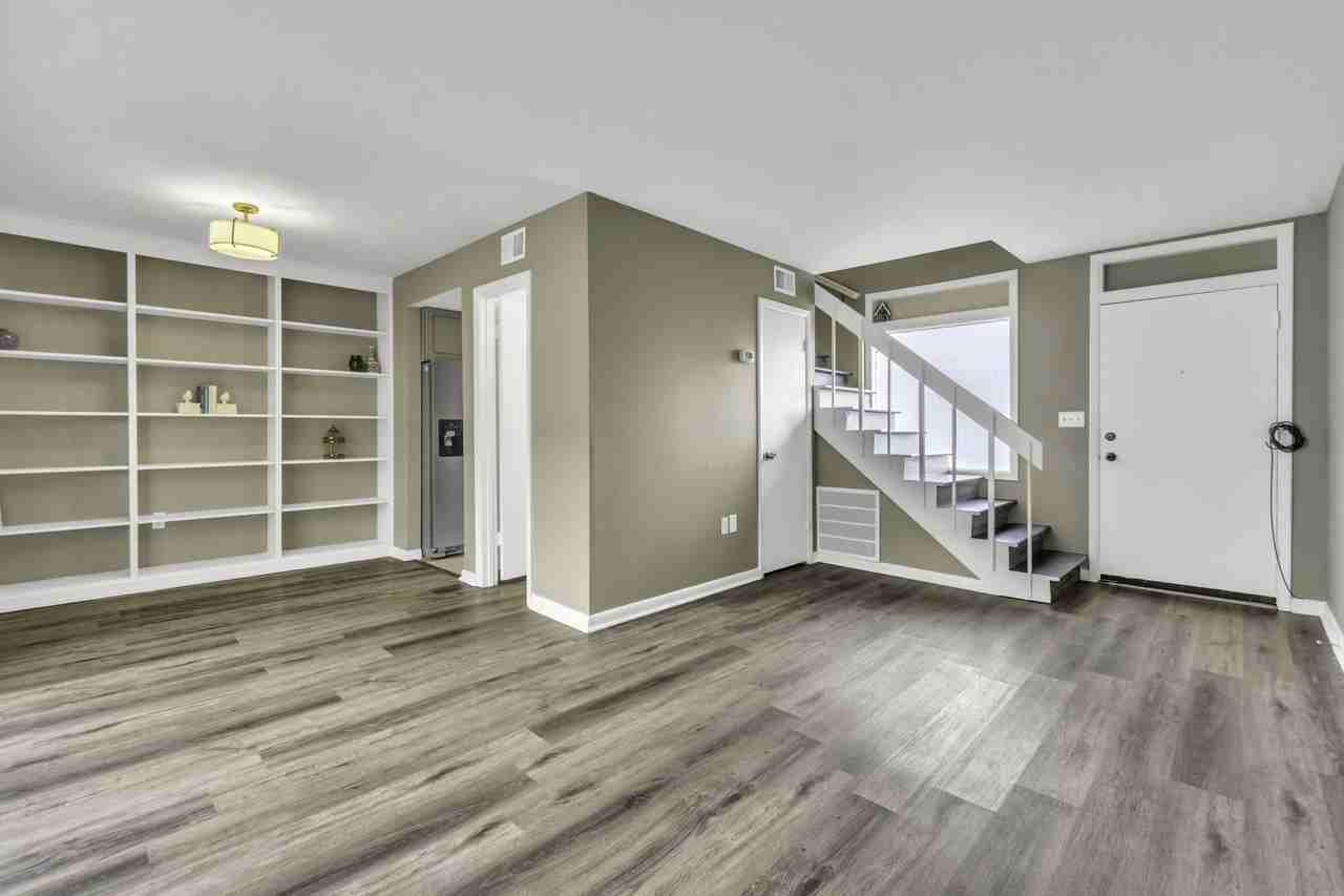 3706 East North Street - D6Unit D6 #D6 - Photo 6 of 24