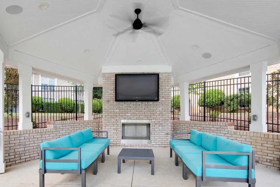 Montecito West - Photo 2 of 27