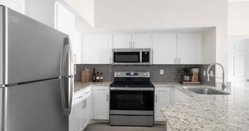 featured image of 1000 Cardinal Cove Cir