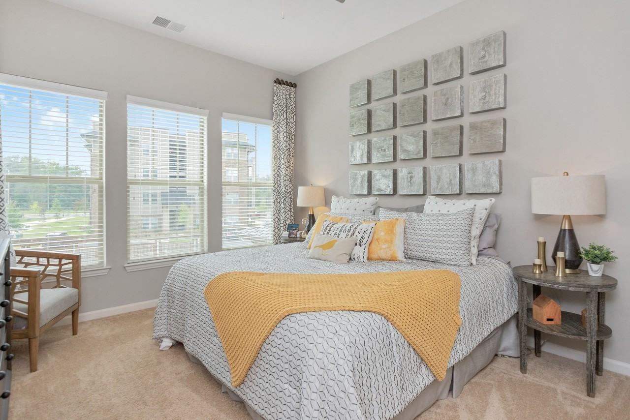 Residence at Riverwatch - Photo 4 of 30