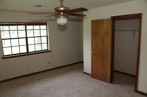 15185 LA-1078 - Photo 3 of 3