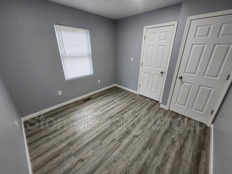 2137 N 14th St - Photo 7 of 12