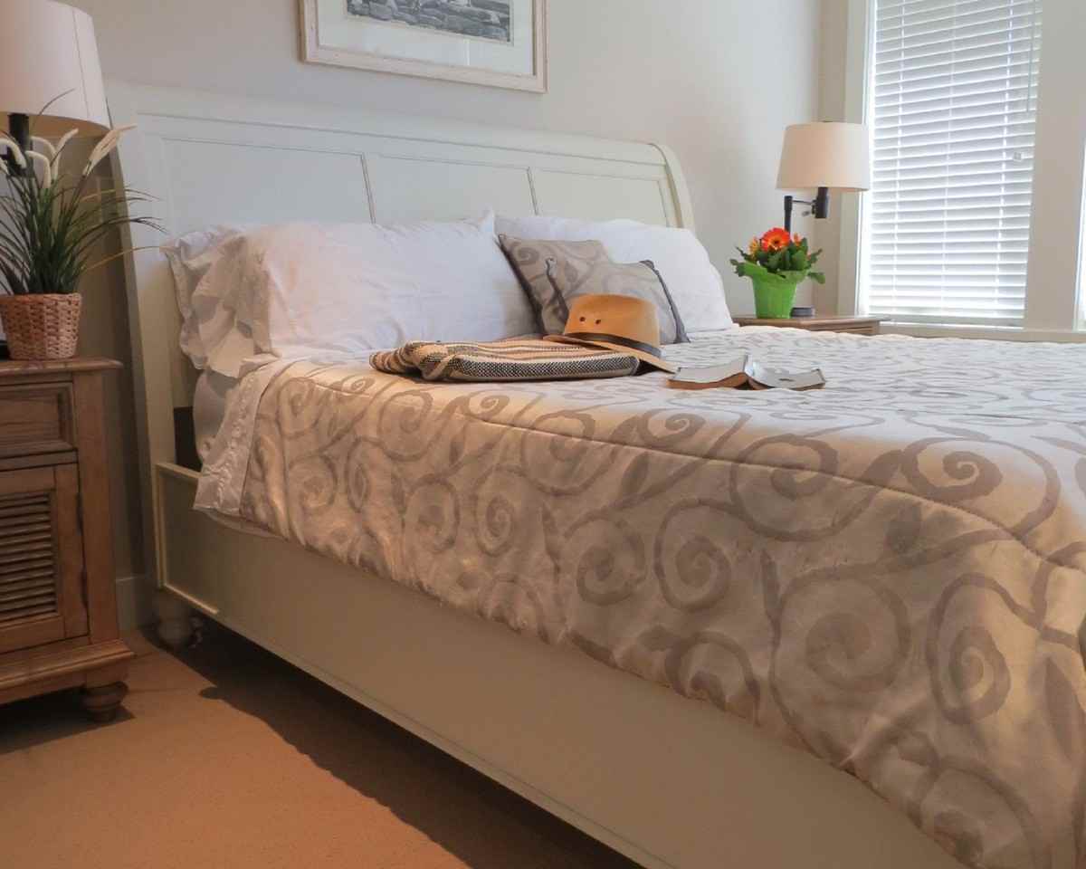 Qualicum Landing - Photo 3 of 7