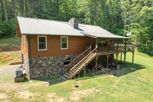 featured image of 561 Bee Tree Rd