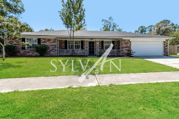 4906 Red Pine Ct - Photo 2 of 16