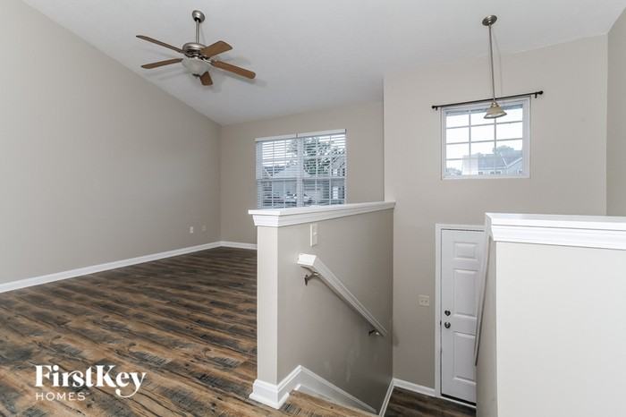 361 Keegan Ct - Photo 3 of 15