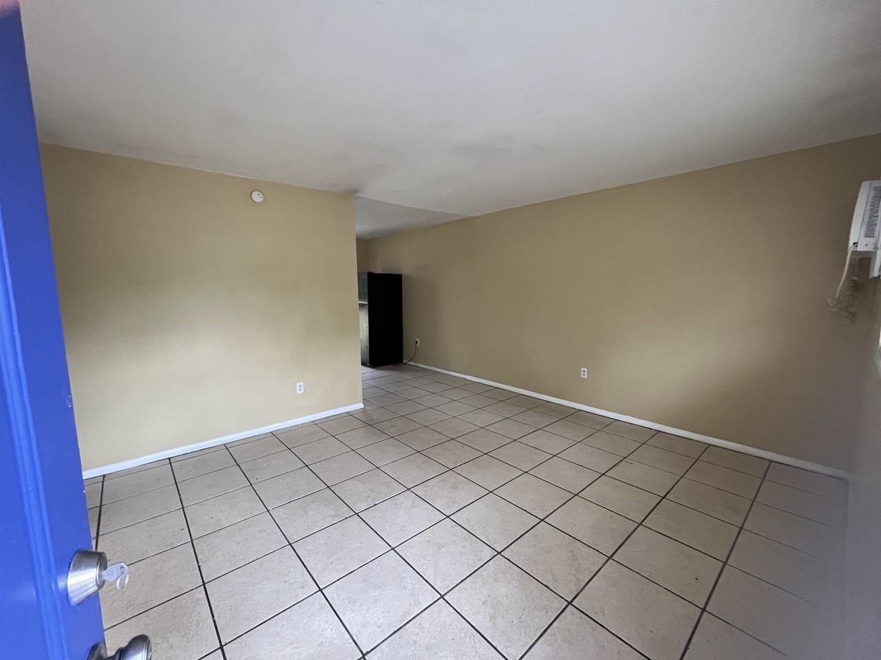 1202 E Chilkoot Ave #B - Photo 3 of 13