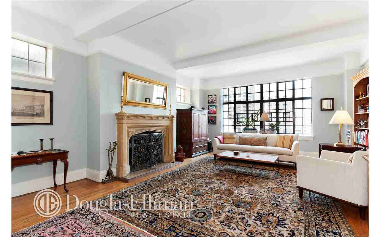 44 Gramercy Park N #15D