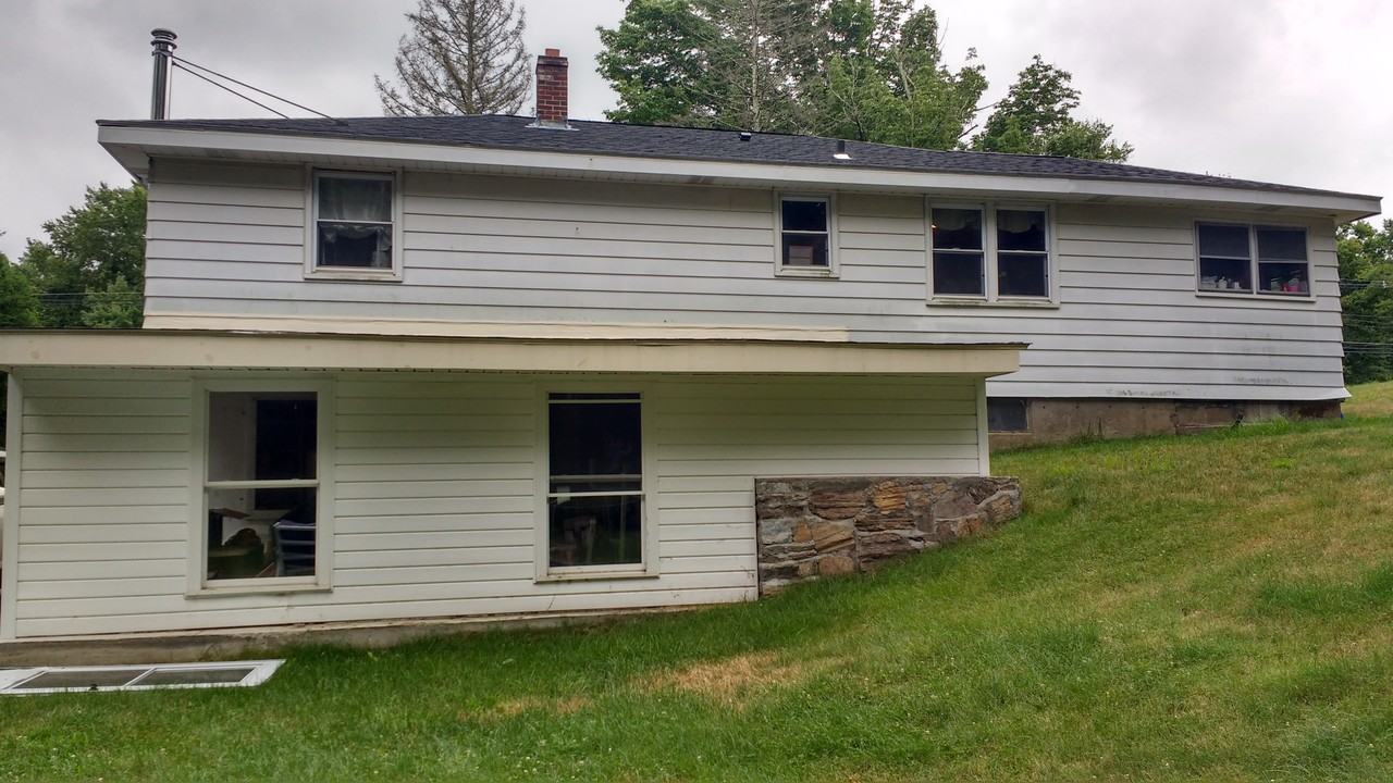 461 Douglas St #NA - Photo 3 of 21