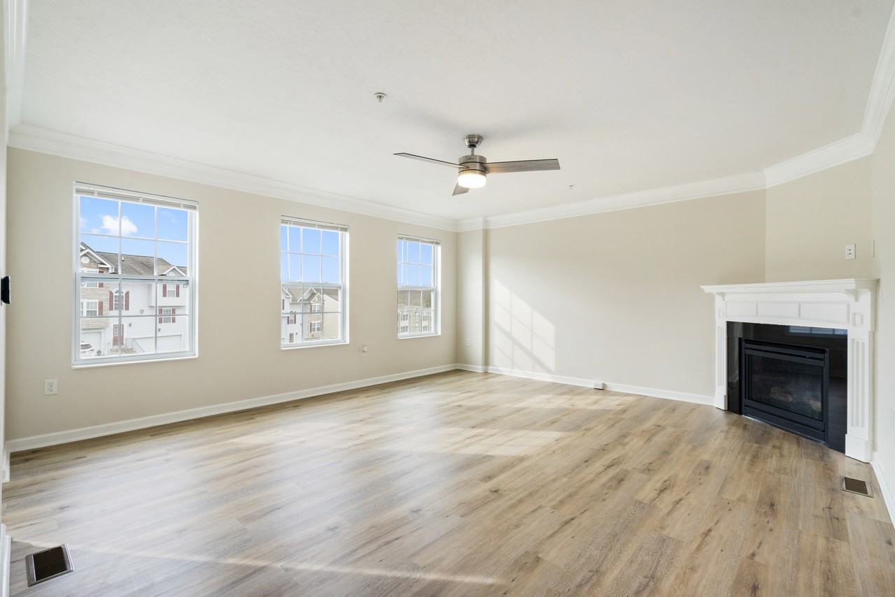 3010 Canterbury Dr #1 - Photo 3 of 22