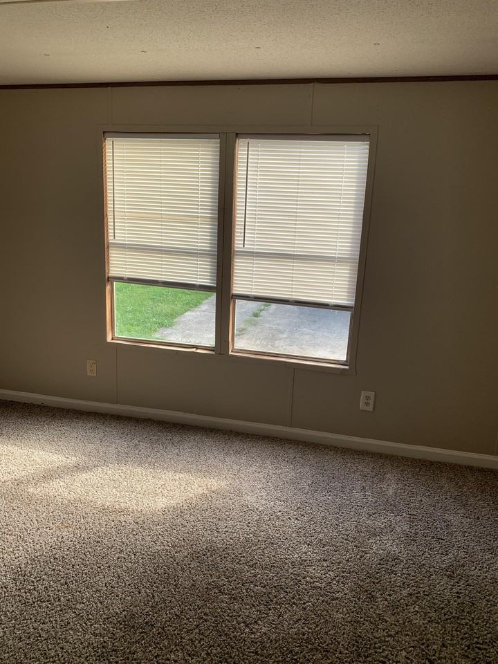 509 Kayla St #1 - Photo 4 of 13