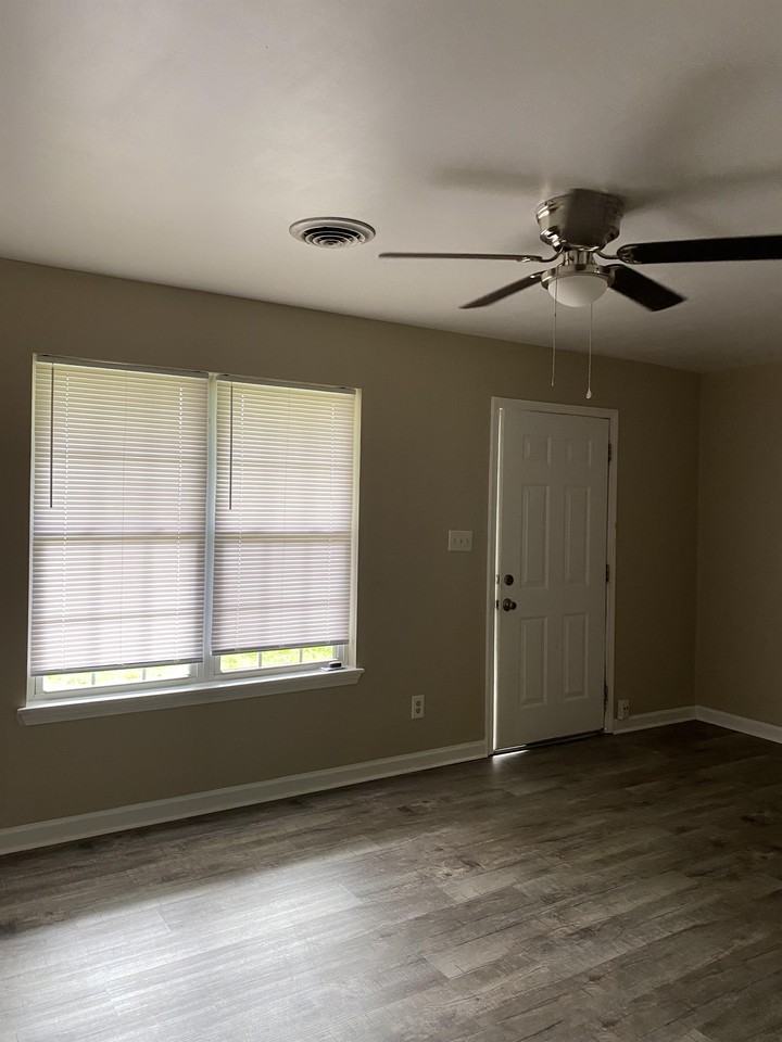 1001 Caroline street Oak Grove ky #1 - Photo 2 of 15