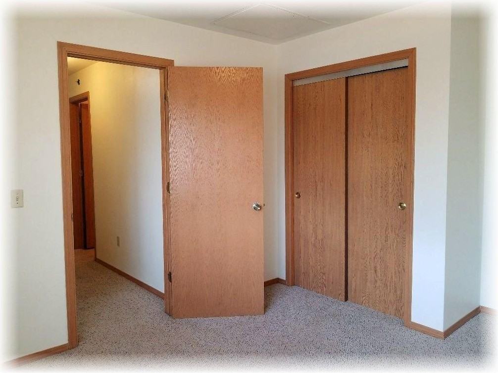 810 E 8th St Apt 103 - Photo 5 of 7