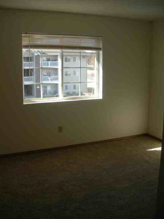 810 E 8th St Apt 103 - Photo 6 of 7